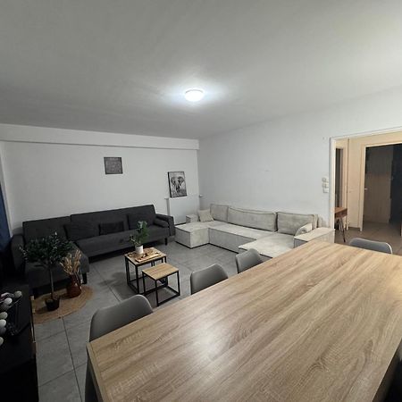 Le Spacieux - Circuit - Parking - 8 Personnes - Reve Au Mans Appartement Le Mans Buitenkant foto